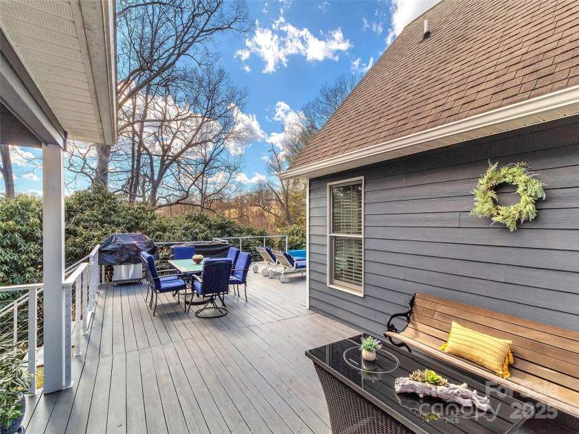 88 Adams Drive, Clyde, NC 28721.  MLS# CAR4227930, YatesRealty ID 8969. 