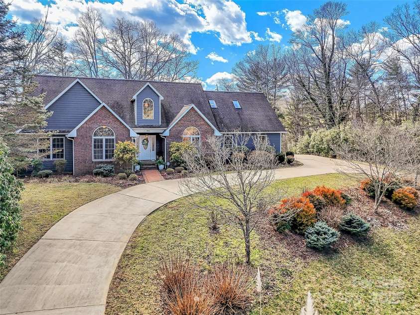 88 Adams Drive, Clyde, NC 28721.  MLS# CAR4227930, YatesRealty ID 8969. 