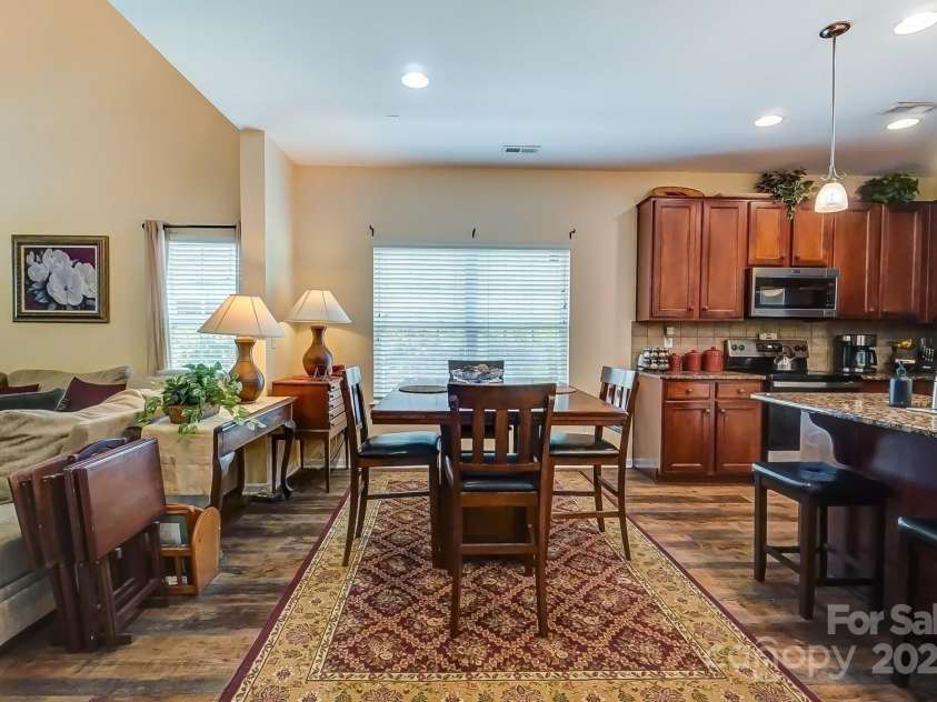 10421 Dominion Village Drive, Charlotte, NC 28269.  MLS# CAR4241864, YatesRealty ID 8975. 