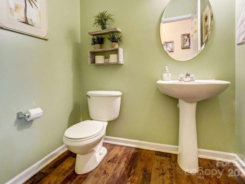 10421 Dominion Village Drive, Charlotte, NC 28269.  MLS# CAR4241864, YatesRealty ID 8975. 