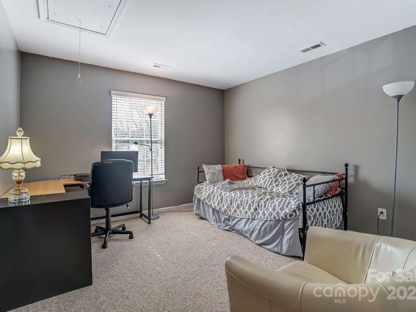 10421 Dominion Village Drive, Charlotte, NC 28269.  MLS# CAR4241864, YatesRealty ID 8975. 