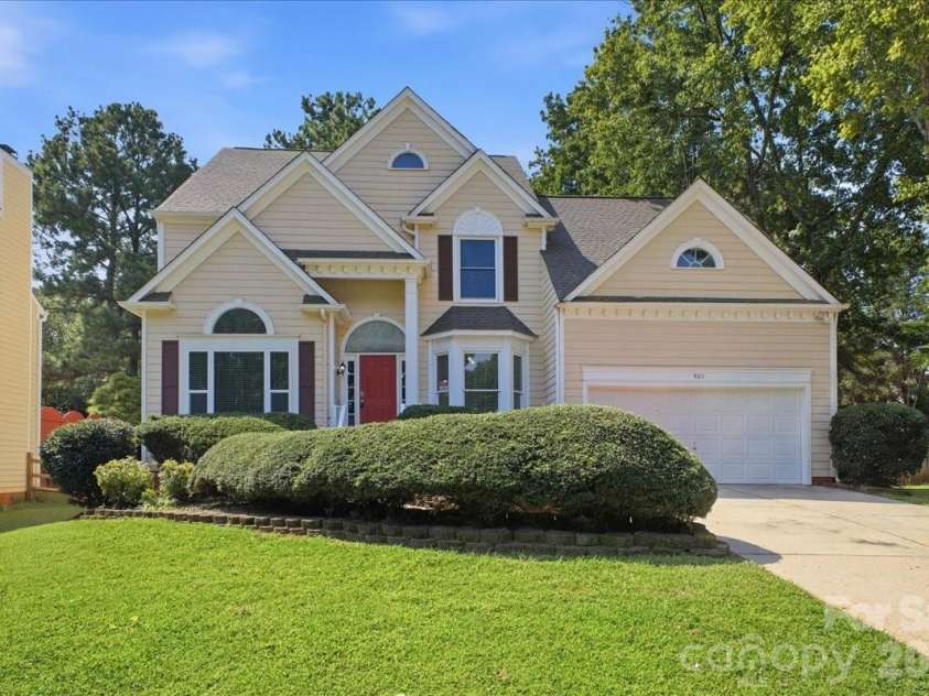9011 Coleshire Court, Charlotte, NC 28269.  MLS# CAR4418044, YatesRealty ID 8975. 