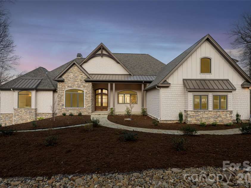 527 Falkirk Way, Zirconia, NC 28790.  MLS# CAR4364609, YatesRealty ID 8977. 
