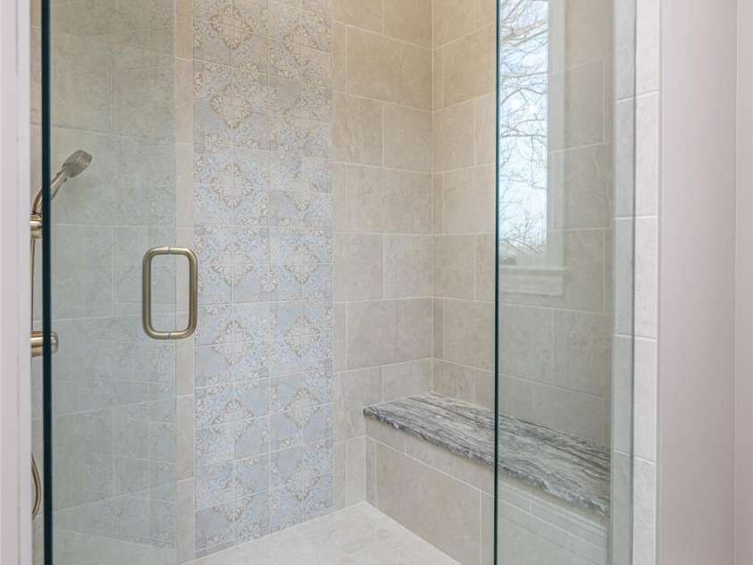 527 Falkirk Way, Zirconia, NC 28790.  MLS# CAR4364609, YatesRealty ID 8977. Primary Suite