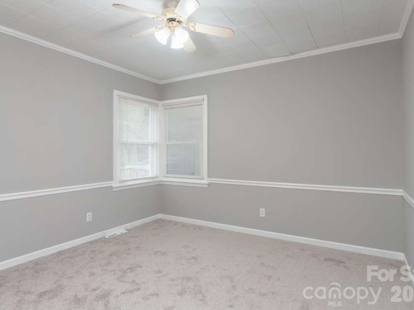 668 Riverside Drive, Lincolnton, NC 28092.  MLS# CAR4247879, YatesRealty ID 8977. 668 Riverside Dr