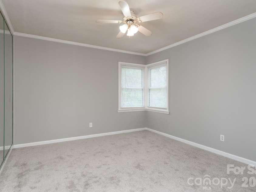 668 Riverside Drive, Lincolnton, NC 28092.  MLS# CAR4247879, YatesRealty ID 8977. 668 Riverside Dr