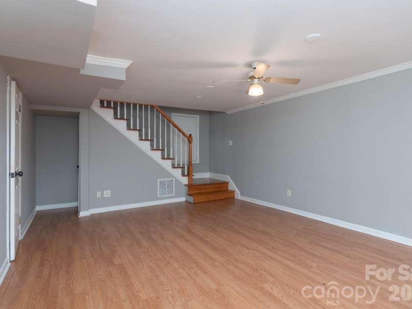 668 Riverside Drive, Lincolnton, NC 28092.  MLS# CAR4247879, YatesRealty ID 8977. 668 Riverside Dr