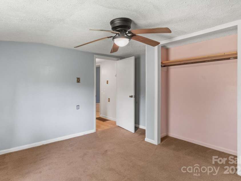 412 Trammell Avenue, Canton, NC 28716.  MLS# CAR4249273, YatesRealty ID 8979. 