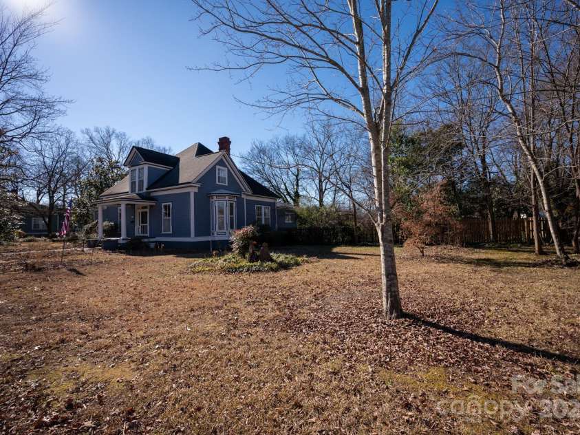 302 College Street, Monroe, NC 28112.  MLS# CAR4214600, YatesRealty ID 898. 