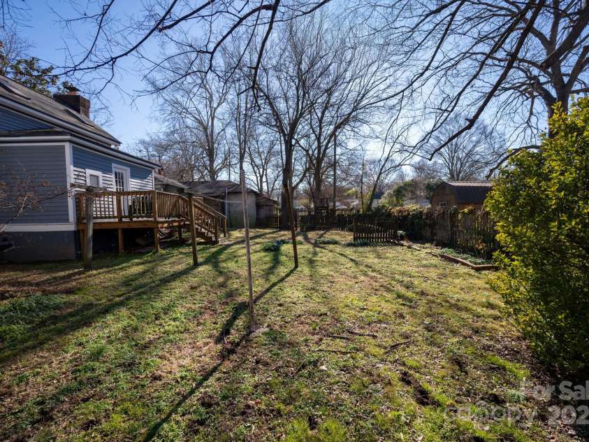 302 College Street, Monroe, NC 28112.  MLS# CAR4214600, YatesRealty ID 898. 
