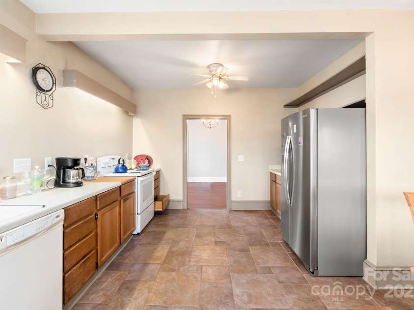 302 College Street, Monroe, NC 28112.  MLS# CAR4214600, YatesRealty ID 898. 