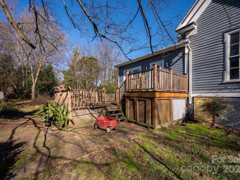 302 College Street, Monroe, NC 28112.  MLS# CAR4214600, YatesRealty ID 898. 