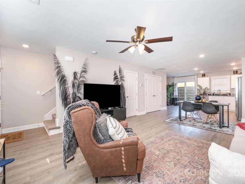 600 8th Street, Kannapolis, NC 28081.  MLS# CAR4318559, YatesRealty ID 898. 