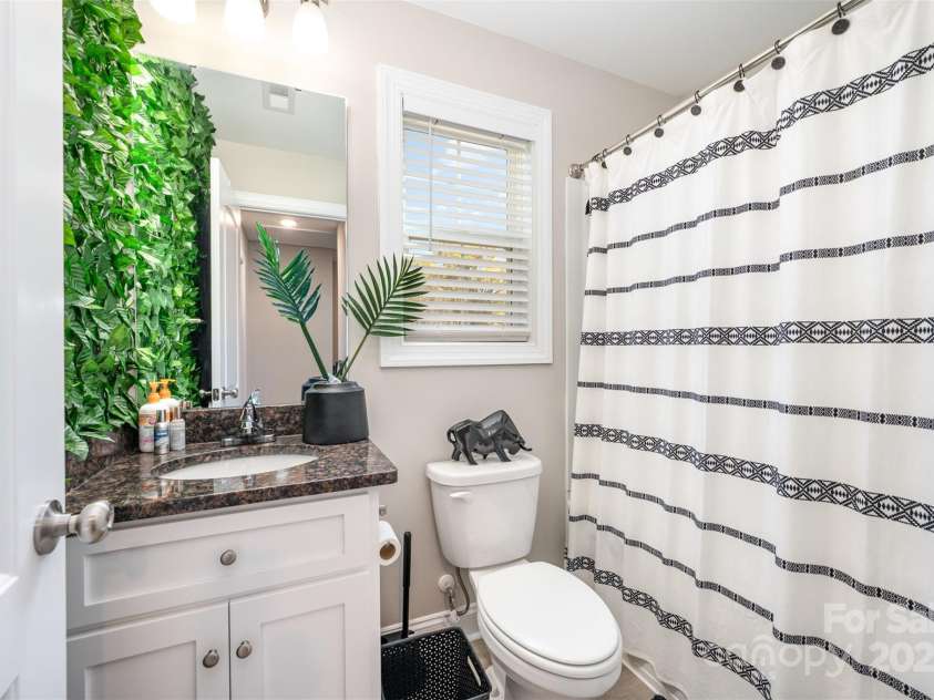 600 8th Street, Kannapolis, NC 28081.  MLS# CAR4318559, YatesRealty ID 898. 