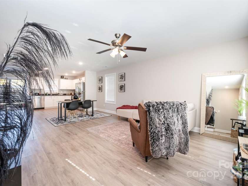 600 8th Street, Kannapolis, NC 28081.  MLS# CAR4318559, YatesRealty ID 898. 