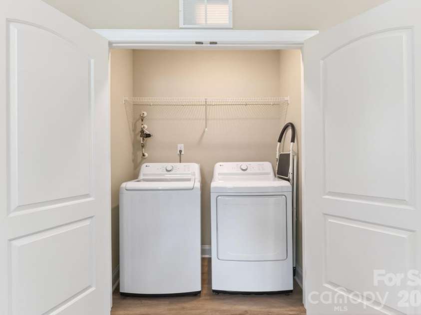 600 8th Street, Kannapolis, NC 28081.  MLS# CAR4378720, YatesRealty ID 898. 