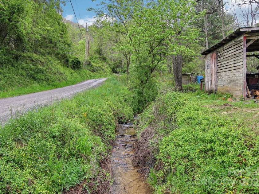 1064 Water Wheel Cove, Clyde, NC 28721.  MLS# CAR4250811, YatesRealty ID 8981. 
