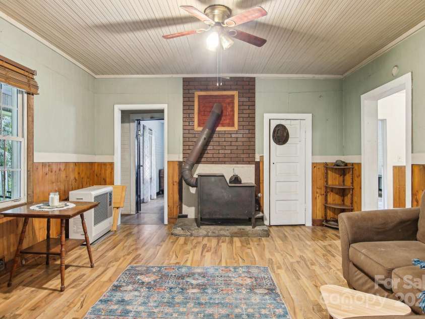 1064 Water Wheel Cove, Clyde, NC 28721.  MLS# CAR4250811, YatesRealty ID 8981. Living room
