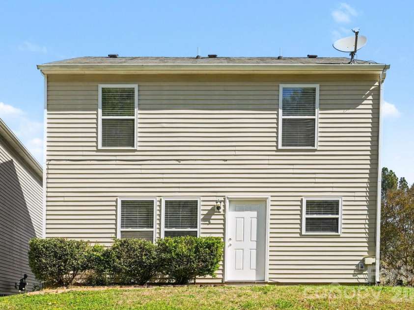 386 Morning Dew Drive, Concord, NC 28025.  MLS# CAR4363210, YatesRealty ID 8981. 