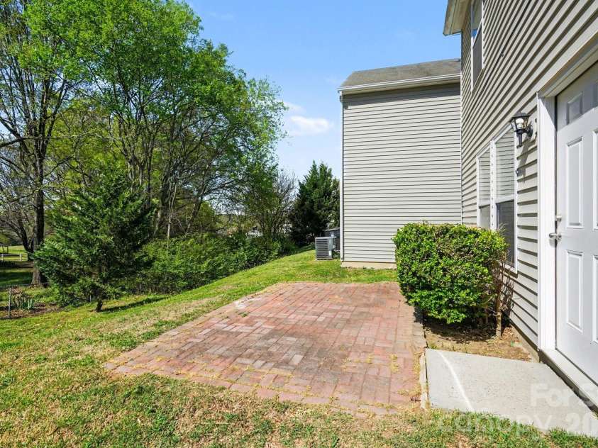 386 Morning Dew Drive, Concord, NC 28025.  MLS# CAR4363210, YatesRealty ID 8981. 