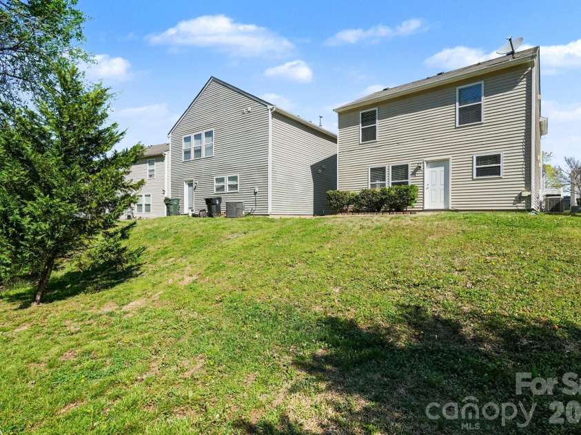 386 Morning Dew Drive, Concord, NC 28025.  MLS# CAR4363210, YatesRealty ID 8981. 