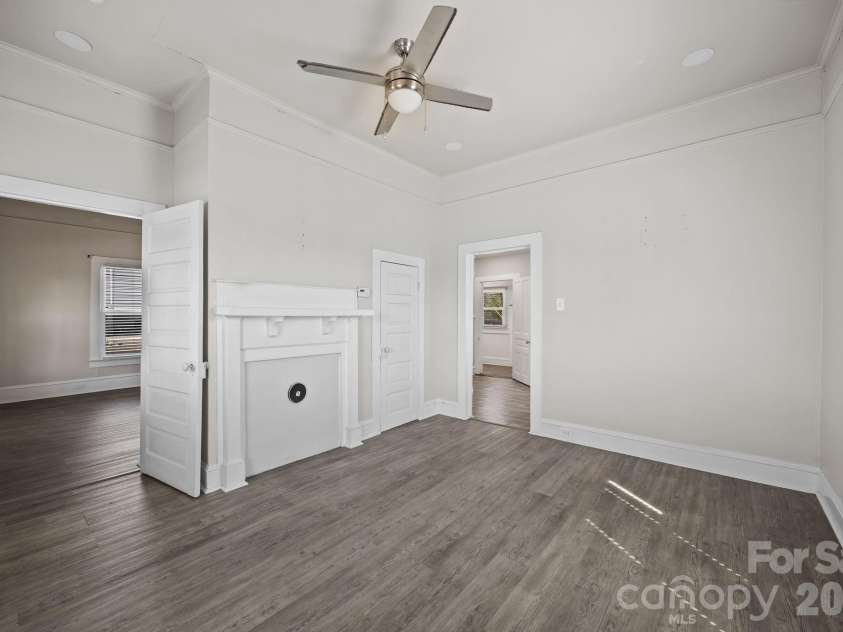 828 Park Avenue, Salisbury, NC 28144.  MLS# CAR4356283, YatesRealty ID 8983. 