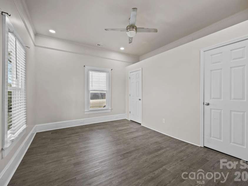 828 Park Avenue, Salisbury, NC 28144.  MLS# CAR4356283, YatesRealty ID 8983. 