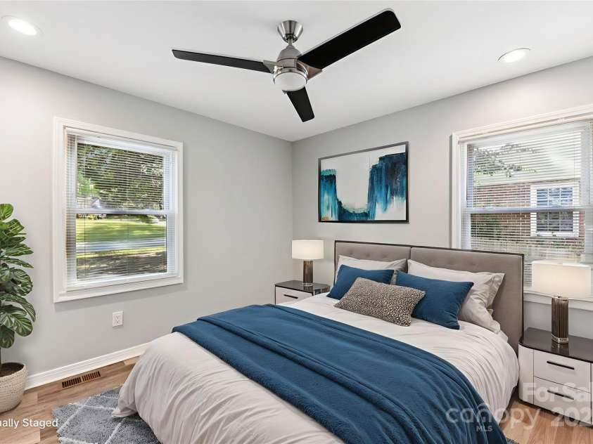 3209 Eastwood Drive, Charlotte, NC 28205.  MLS# CAR4307997, YatesRealty ID 8984. Virtually Staged.