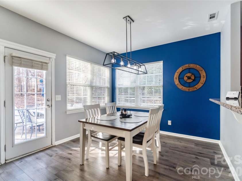 16708 Prairie Falcon Lane, Charlotte, NC 28278.  MLS# CAR4346530, YatesRealty ID 8985. 