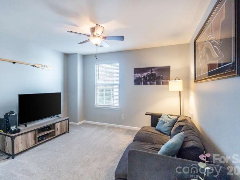 16708 Prairie Falcon Lane, Charlotte, NC 28278.  MLS# CAR4346530, YatesRealty ID 8985. 