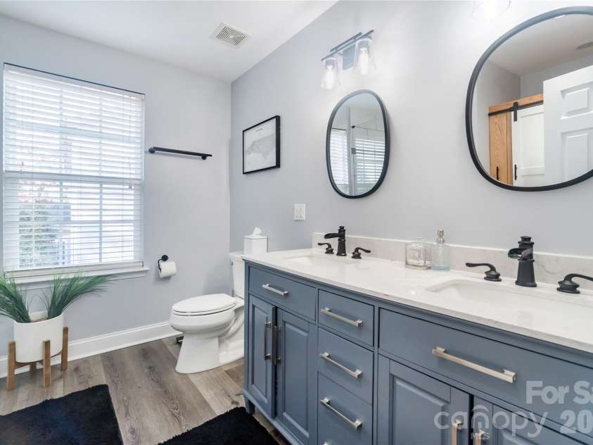 16708 Prairie Falcon Lane, Charlotte, NC 28278.  MLS# CAR4346530, YatesRealty ID 8985. 