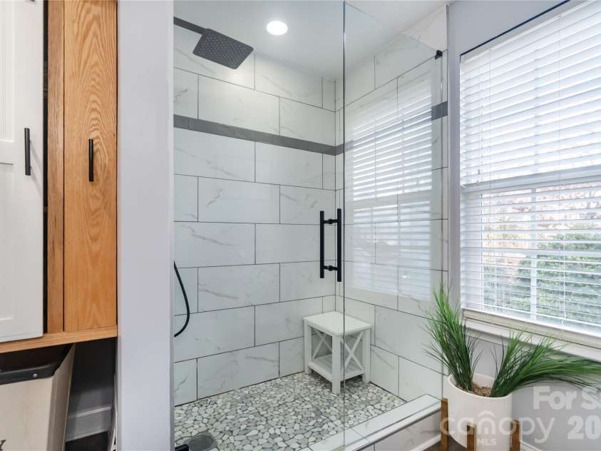 16708 Prairie Falcon Lane, Charlotte, NC 28278.  MLS# CAR4346530, YatesRealty ID 8985. 