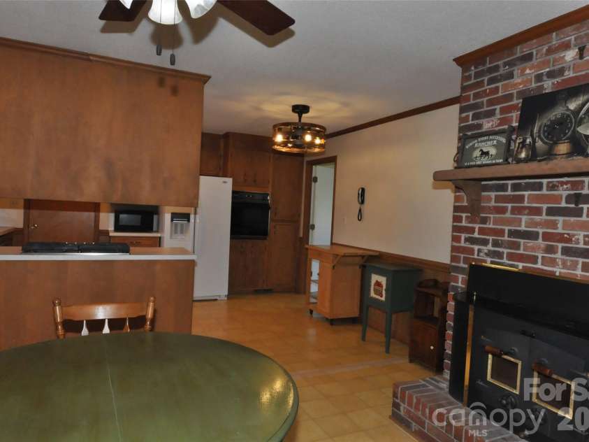 1316 Cornwell Road, Blackstock, SC 29014.  MLS# CAR4349581, YatesRealty ID 8986. 