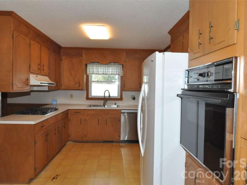 1316 Cornwell Road, Blackstock, SC 29014.  MLS# CAR4349581, YatesRealty ID 8986. 