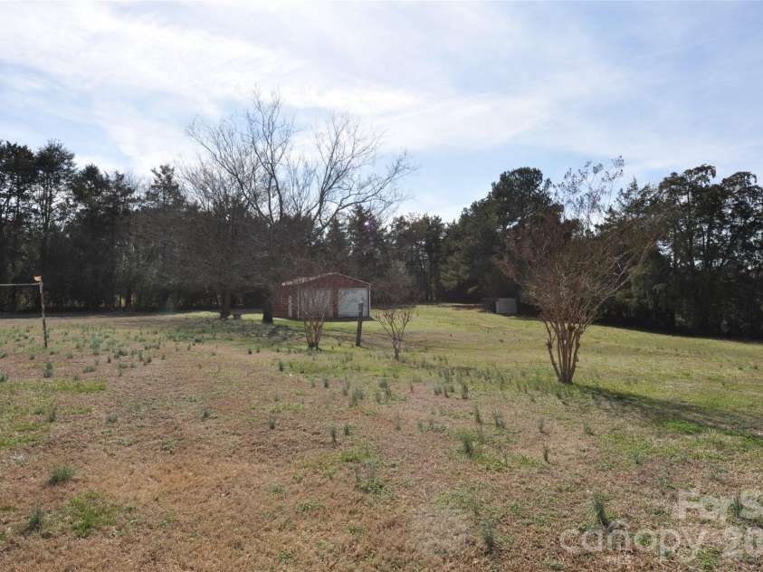 1316 Cornwell Road, Blackstock, SC 29014.  MLS# CAR4349581, YatesRealty ID 8986. 