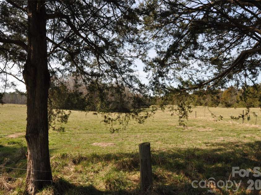 1316 Cornwell Road, Blackstock, SC 29014.  MLS# CAR4349581, YatesRealty ID 8986. 