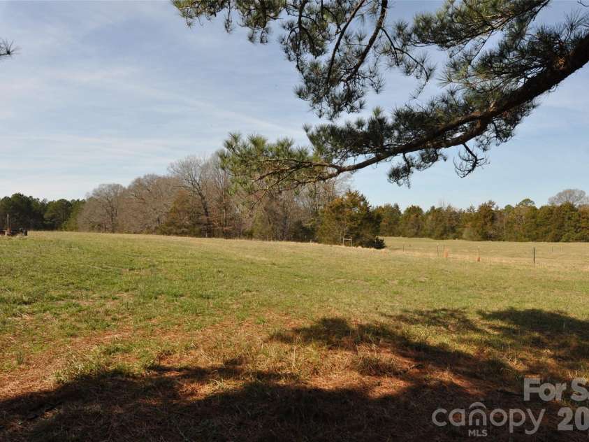 1316 Cornwell Road, Blackstock, SC 29014.  MLS# CAR4349581, YatesRealty ID 8986. 
