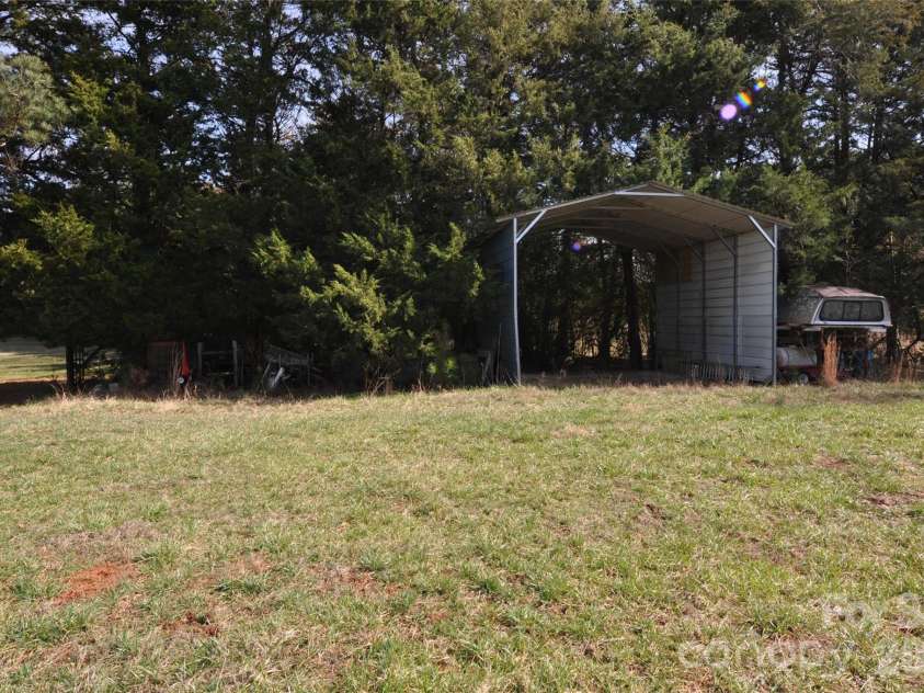 1316 Cornwell Road, Blackstock, SC 29014.  MLS# CAR4349581, YatesRealty ID 8986. 