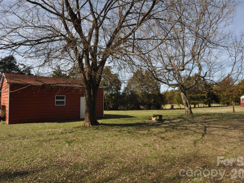 1316 Cornwell Road, Blackstock, SC 29014.  MLS# CAR4349581, YatesRealty ID 8986. 