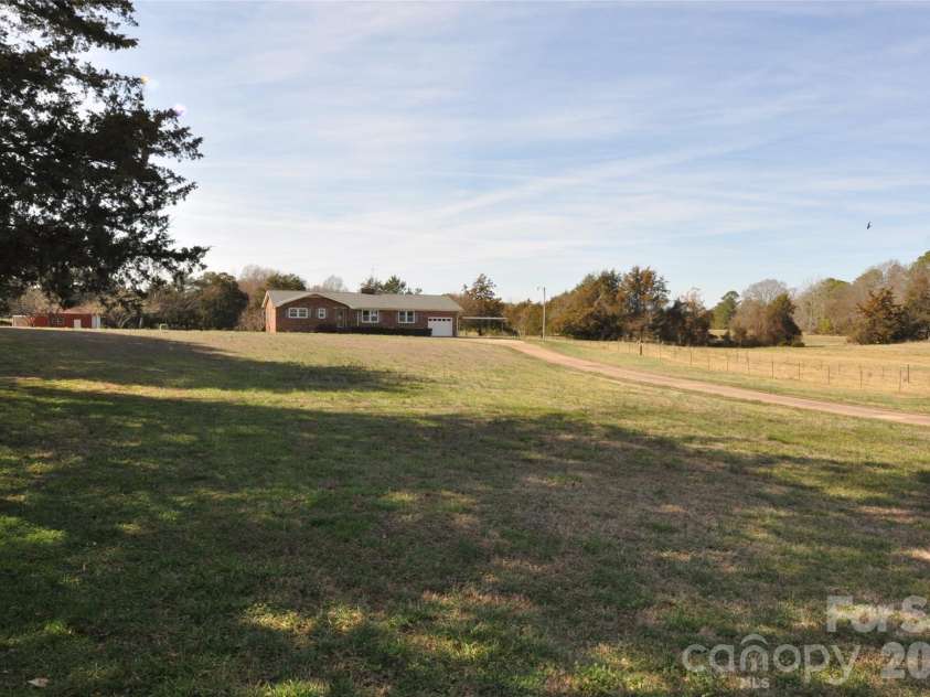 1316 Cornwell Road, Blackstock, SC 29014.  MLS# CAR4349581, YatesRealty ID 8986. 