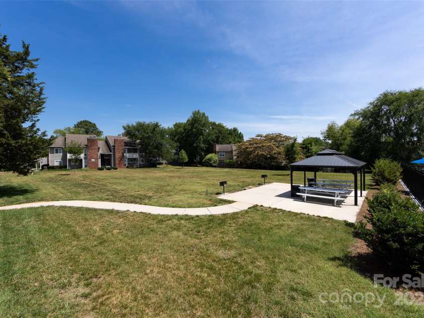 2900 Heathstead Place, Charlotte, NC 28210.  MLS# CAR4223256, YatesRealty ID 8987. 