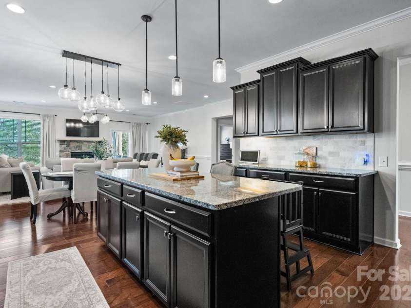 18812 Avery Park Drive, Cornelius, NC 28031.  MLS# CAR4361002, YatesRealty ID 8988. 
