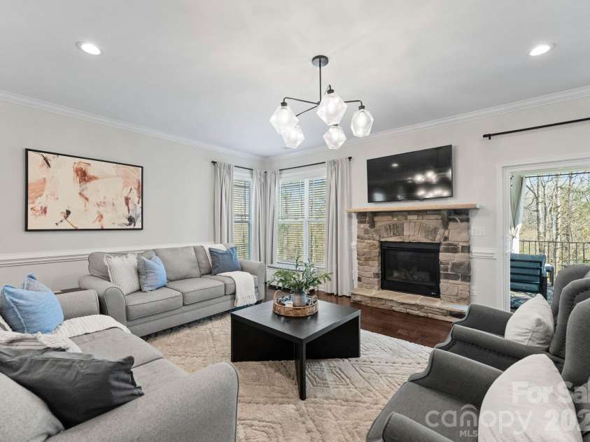 18812 Avery Park Drive, Cornelius, NC 28031.  MLS# CAR4361002, YatesRealty ID 8988. 