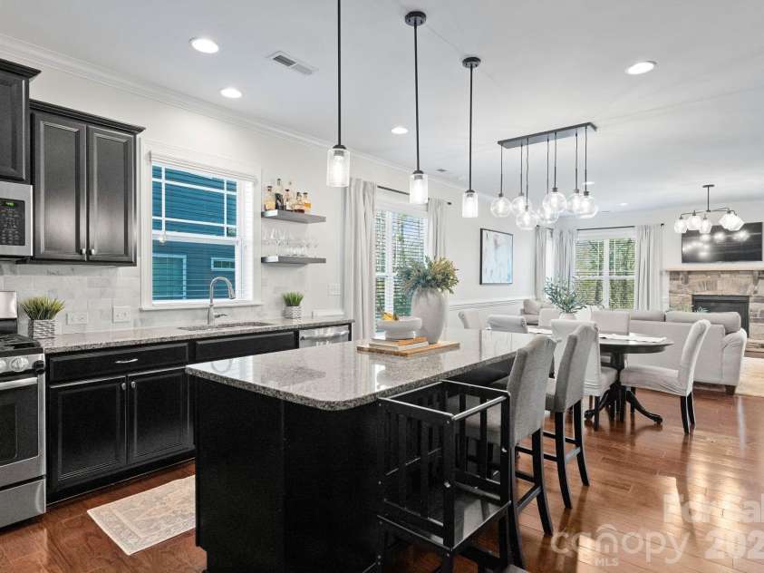 18812 Avery Park Drive, Cornelius, NC 28031.  MLS# CAR4361002, YatesRealty ID 8988. 