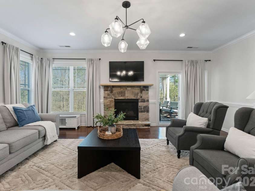 18812 Avery Park Drive, Cornelius, NC 28031.  MLS# CAR4361002, YatesRealty ID 8988. 