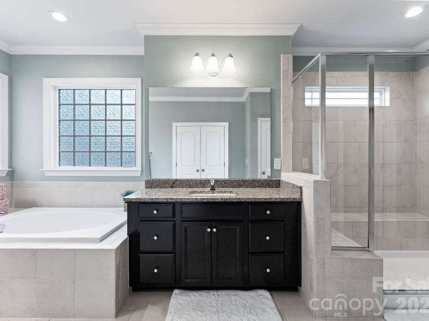 18812 Avery Park Drive, Cornelius, NC 28031.  MLS# CAR4361002, YatesRealty ID 8988. 