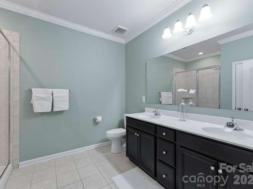 18812 Avery Park Drive, Cornelius, NC 28031.  MLS# CAR4361002, YatesRealty ID 8988. 