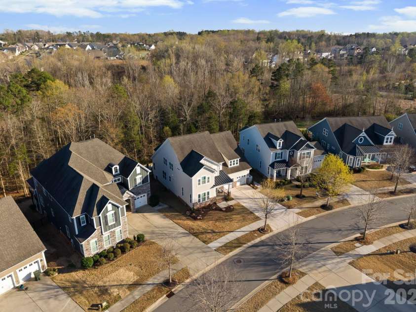 18812 Avery Park Drive, Cornelius, NC 28031.  MLS# CAR4361002, YatesRealty ID 8988. 
