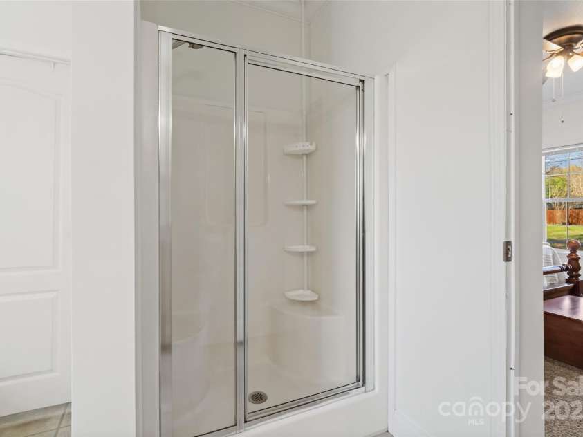 2801 Sunset Drive, Gastonia, NC 28054.  MLS# CAR4238962, YatesRealty ID 8988. 