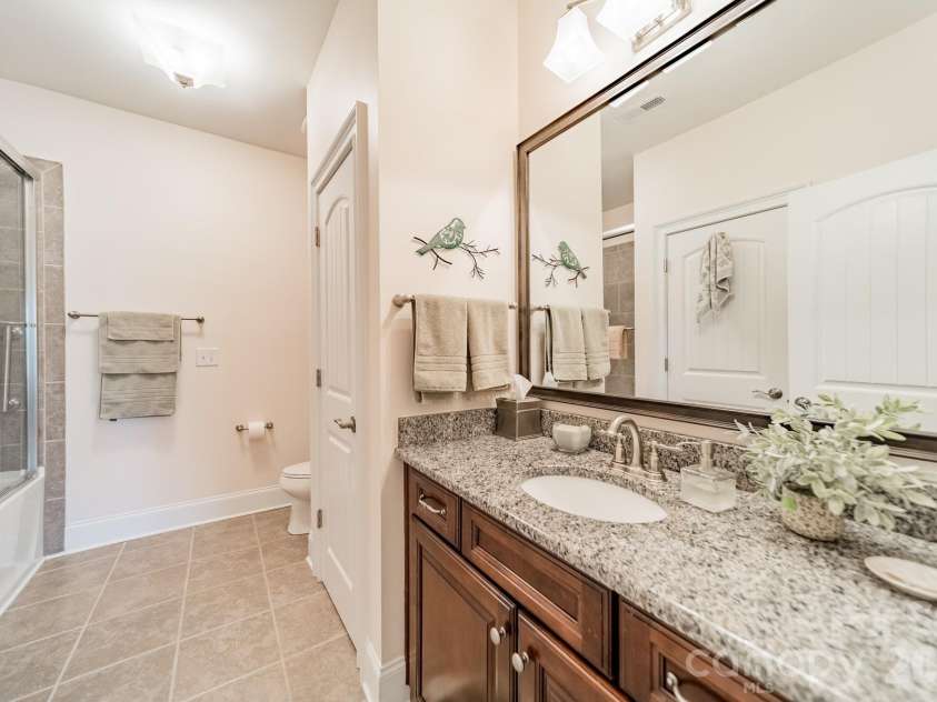 614 Pomegranate Place, Fort Mill, SC 29708.  MLS# CAR4346639, YatesRealty ID 8989. 
